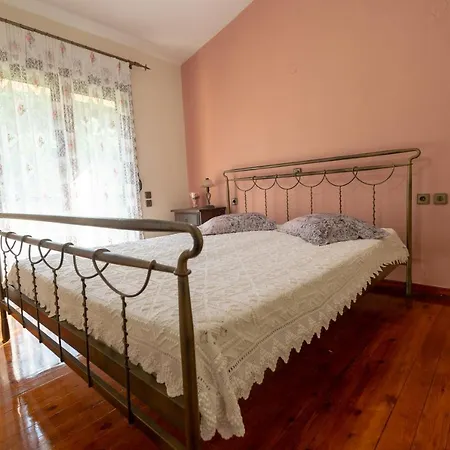 Konaki Polinas * Kanalia (Karditsa)