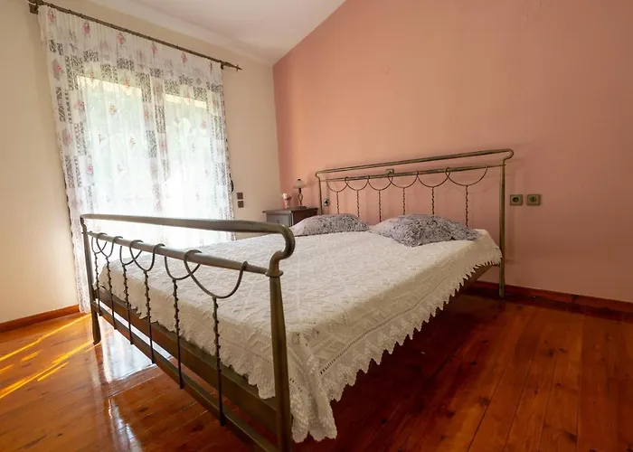 Konaki Polinas * Kanalia (Karditsa)